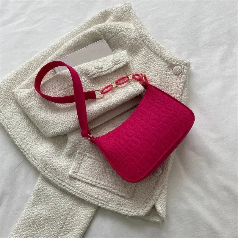 Chic Chain Shoulder Bag