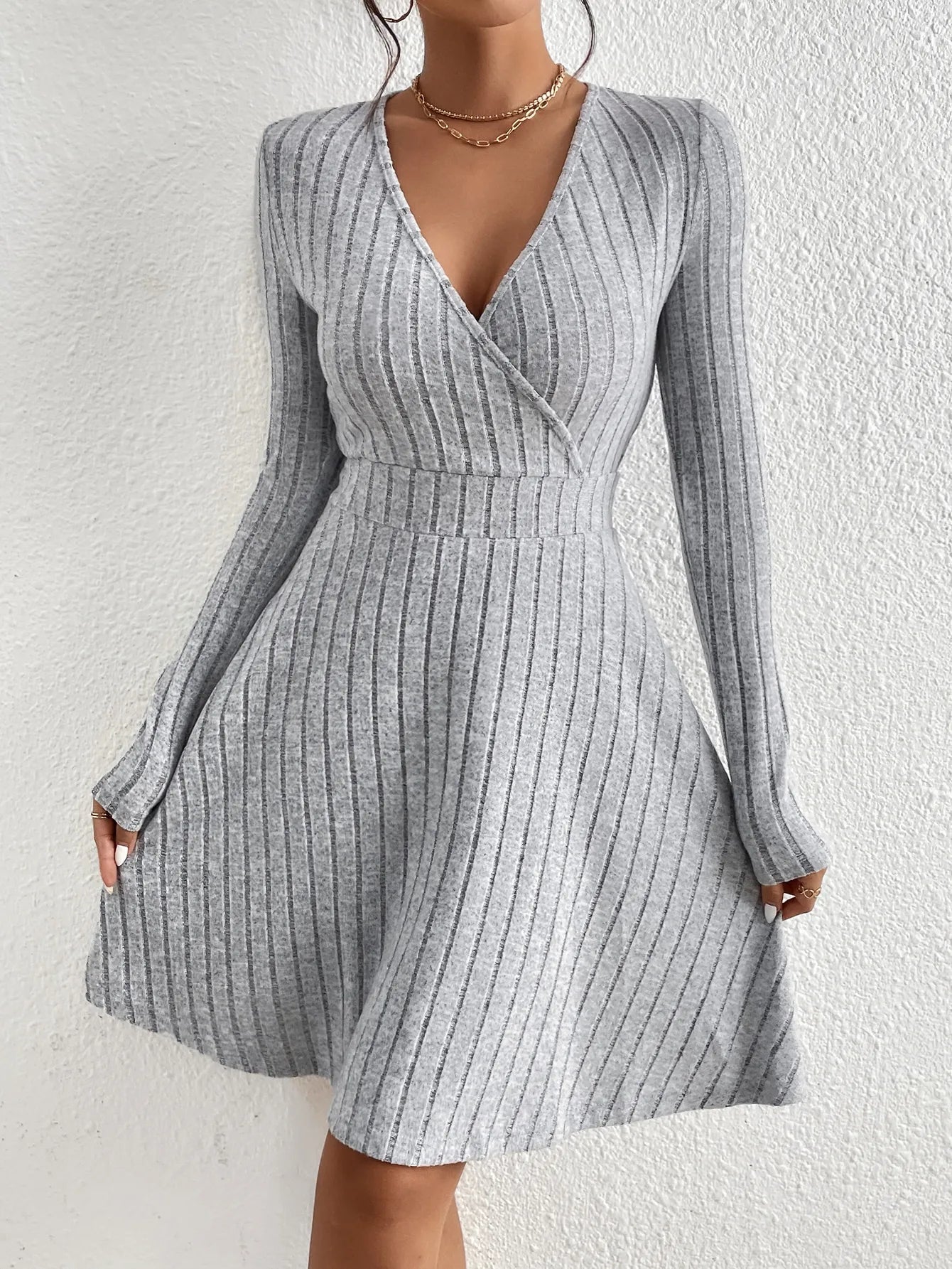 Knit Long Sleeve V-Neck Dress