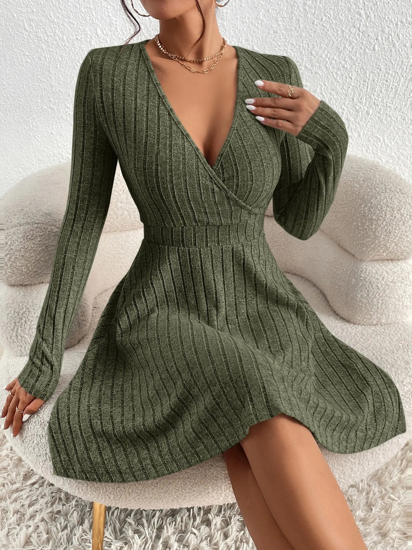 Knit Long Sleeve V-Neck Dress