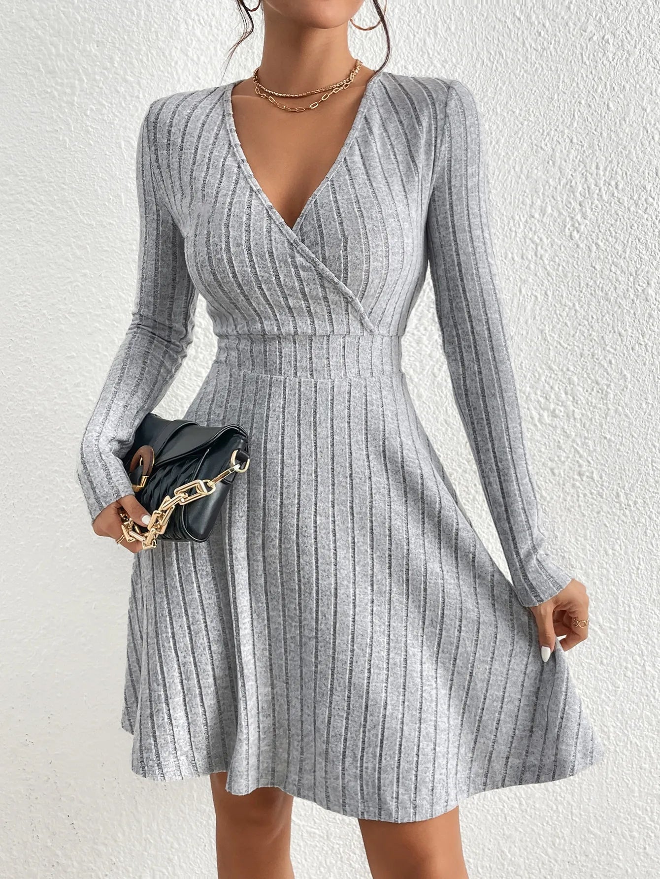 Knit Long Sleeve V-Neck Dress