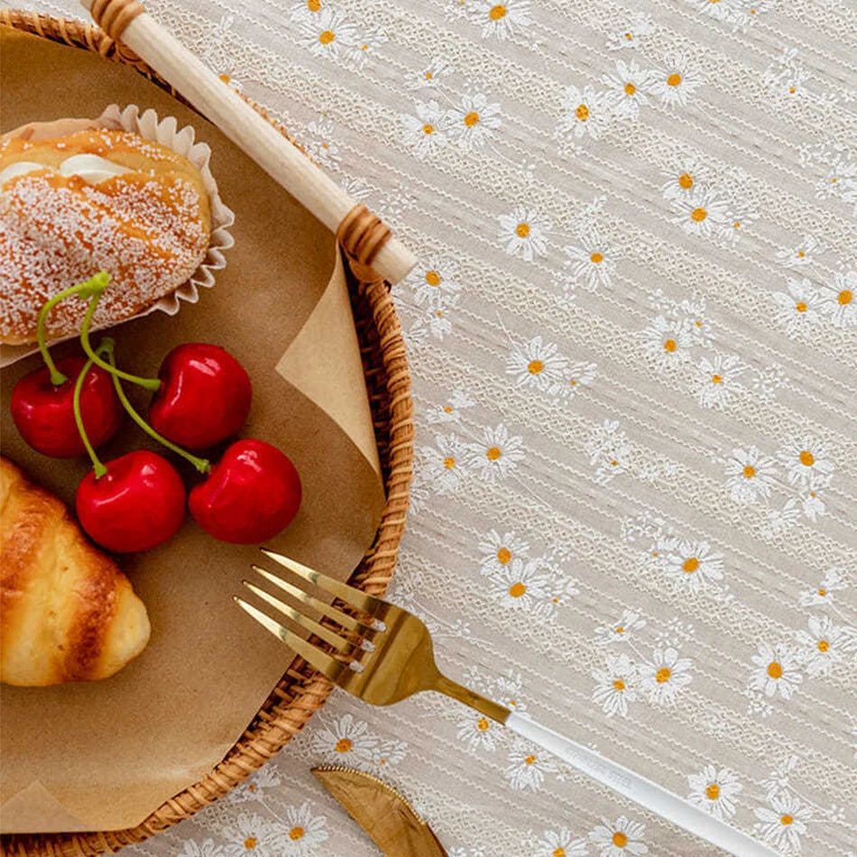 Daisy Pattern Tablecloth