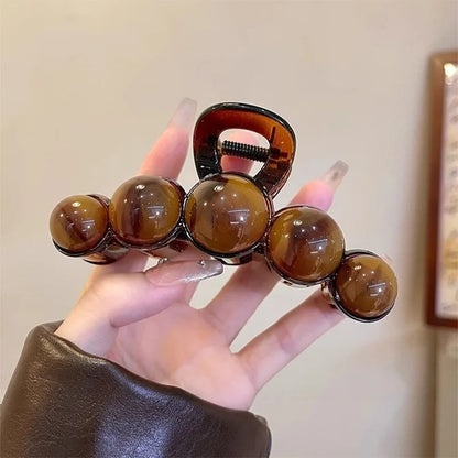 Elegant Pearl Hair Claw