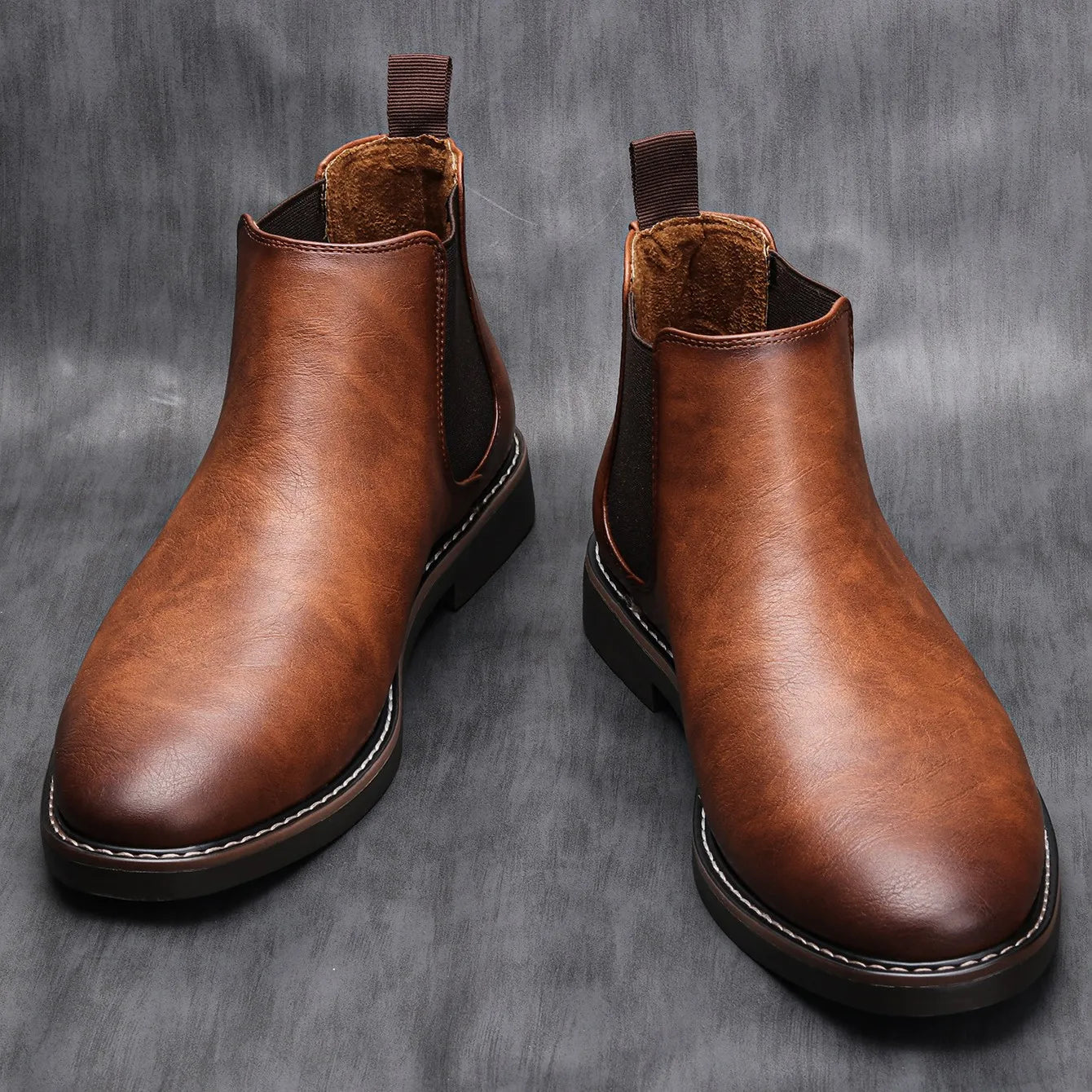 Men’s Classic Leather Chelsea Boots