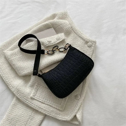 Chic Chain Shoulder Bag